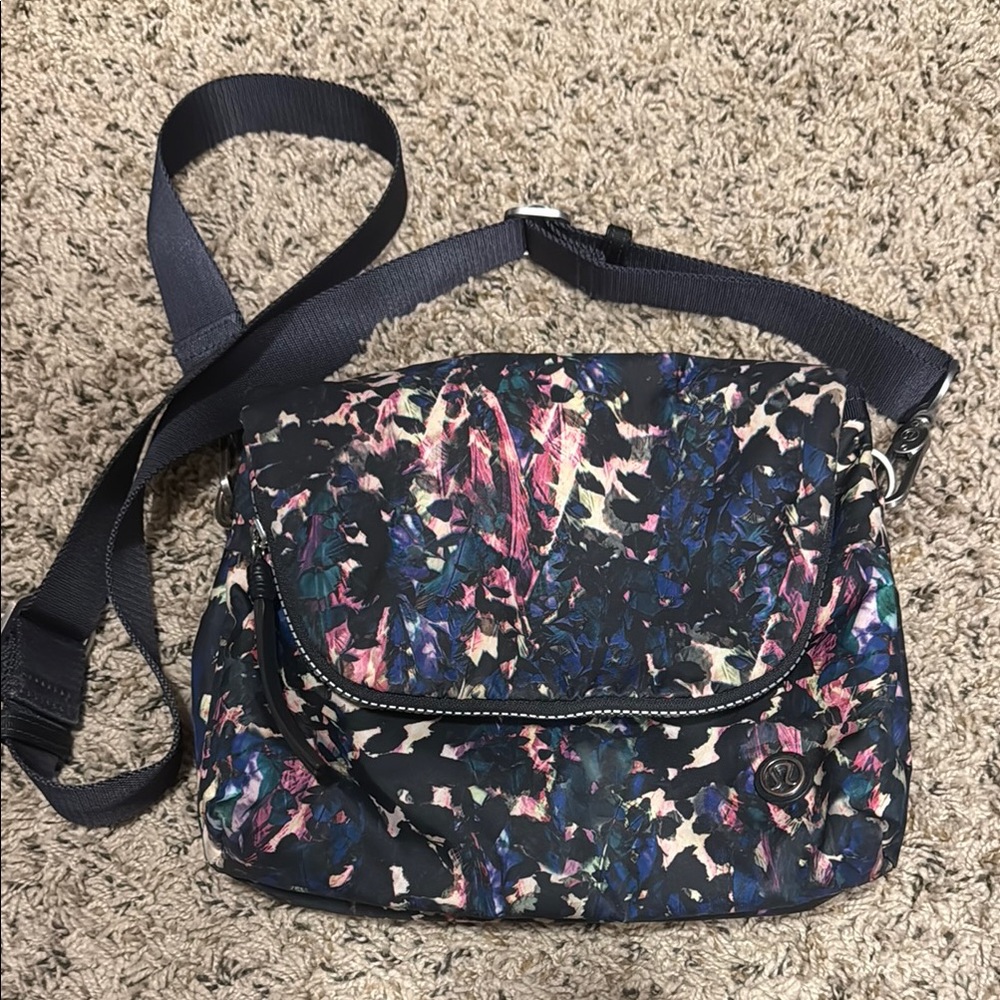 Lululemon Athletica Blue and Pink Crossbody Festival Bag with Adjustable Strap